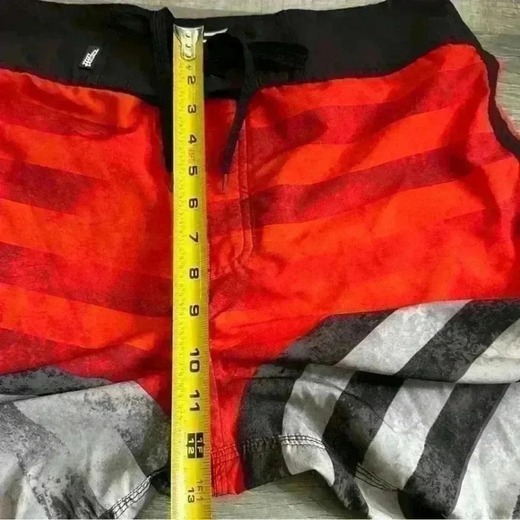 No Fear Men’s Board Short Or Swim Trunks Size 34 Red Black & White Stripe - Picture 7 of 13